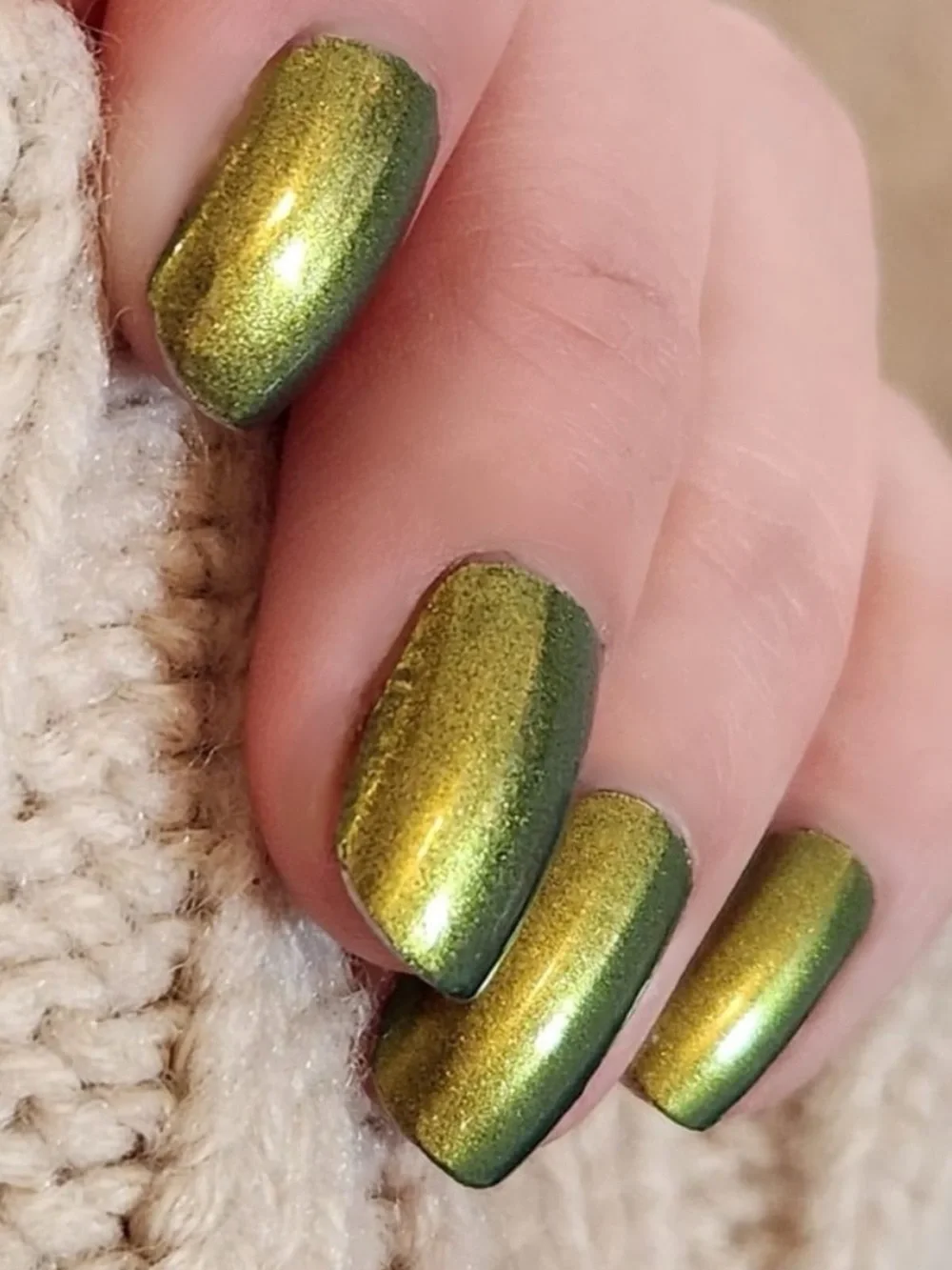*Retired* Color Street: Miss Polaris | Moss Green Gold Earthy Duochrome Fall